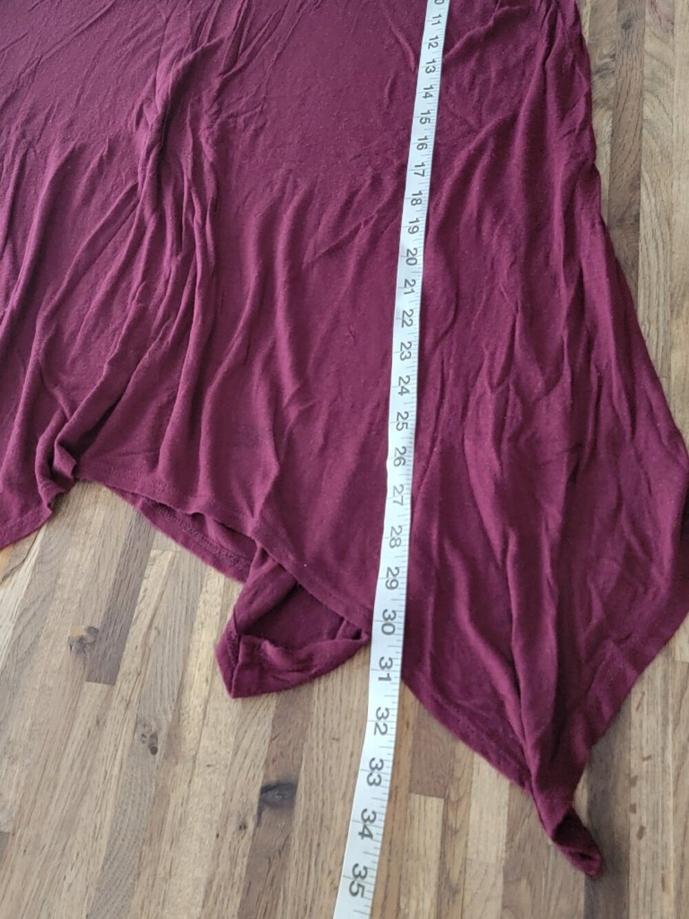 Dice V Neck w Grommets Shark Bite Hem Tunic Top Short Sleeve Wine Red/Maroon - Picture 5 of 8